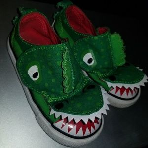 converse alligator shoes